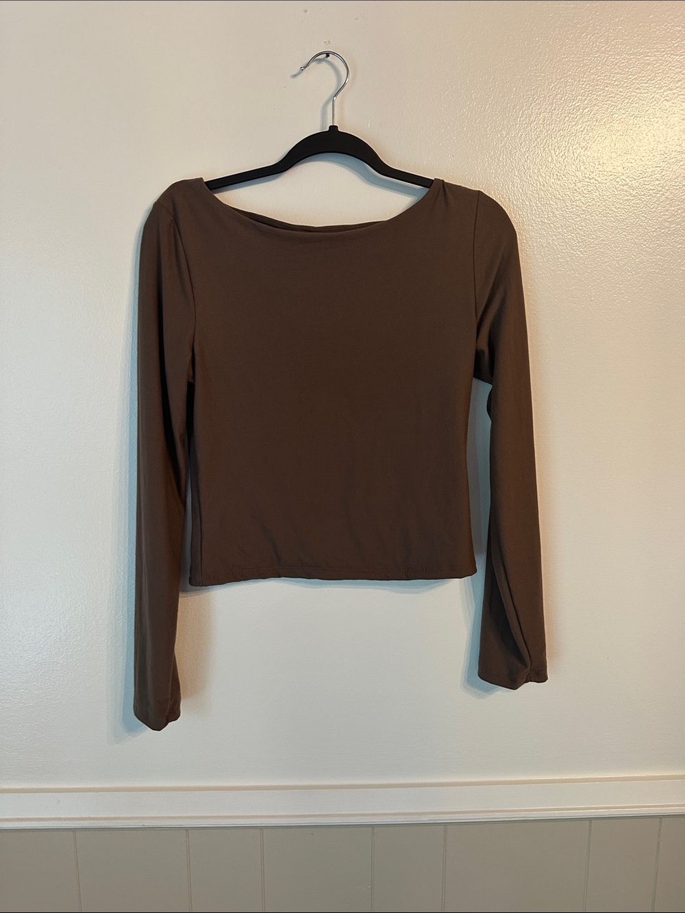 Pink rose long sleeve top in Brown Size Large